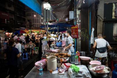 heirs step up as covid deaths rock bangkok s famous street food stalls