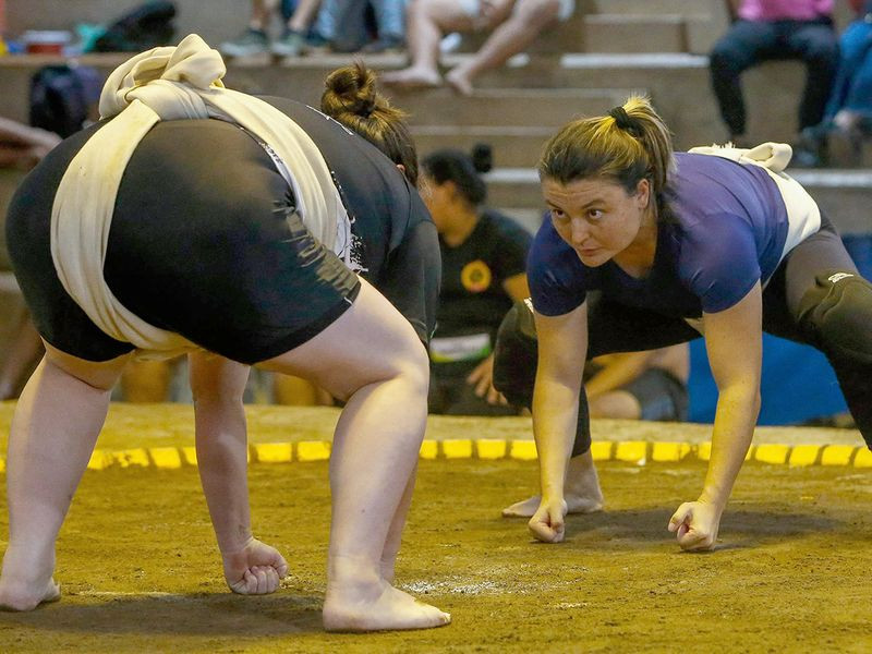 Photo of Women sumo wrestlers 'breaking prejudice' in Brazil