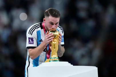 brighton boss hails world cup hero mac allister brighton boss hails world cup hero mac allister