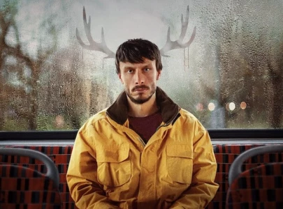 judge allows lawsuit against netflix for false portrayal in baby reindeer judge allows lawsuit against netflix for false portrayal in baby reindeer