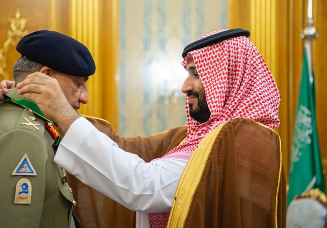 saudi crown prince mohammed bin salman bestows the order of king abdulaziz on gen qamar javed bajwa photo saudi press agency