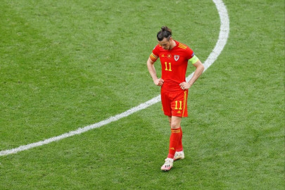 bale quits interview after question about his wales future bale quits interview after question about his wales future