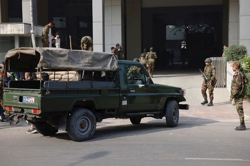 بنگلہ دیش میں اتوار کے انتخابات سے قبل قیام امن کے لیے فوج تعینات  ایکسپریس ٹریبیون