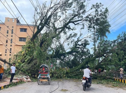 3 dead over 60 injured as cyclone hamoon hits bangladesh coast 3 dead over 60 injured as cyclone hamoon hits bangladesh coast