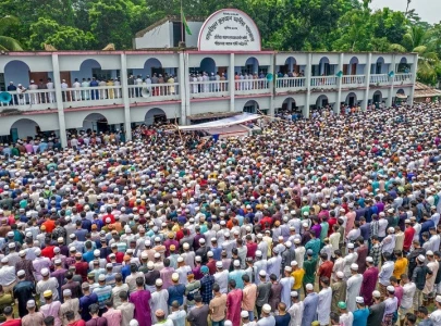 jamaat e islami leader buried after violent protests in bangladesh