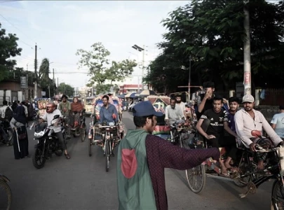 students fill police void in bangladesh s capital enforcing traffic rules and patrolling streets