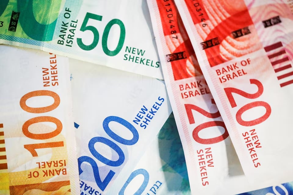 new israeli shekel banknotes are seen in this picture illustration taken november 9 2021 photo reuters