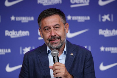 barca board set up committee as no confidence vote looms
