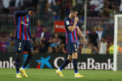 gattuso xavi meet again as valencia host barca gattuso xavi meet again as valencia host barca