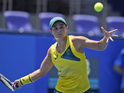 barty venus kerber exit wta montreal event halep enters