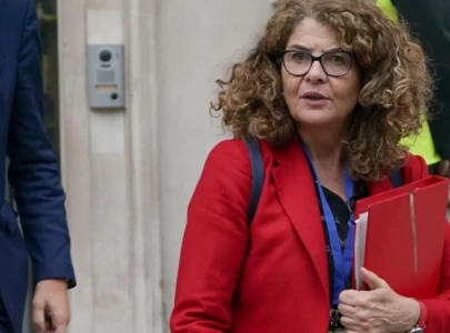 uk policing minister s purse stolen during conference on crime