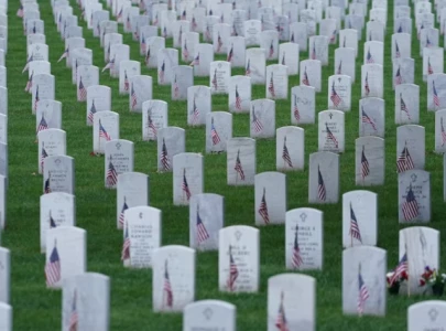 us army defends arlington cemetery staff in trump incident