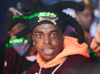 kodak black s baby mama alleges their two year old daughter is afraid of him
