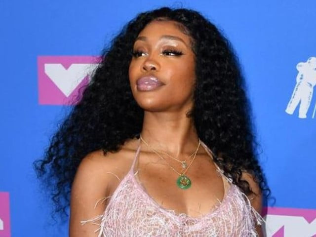sza is taking a break from touring to get my life together