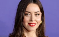 aubrey plaza spotted on new york subway after pregnancy reveal