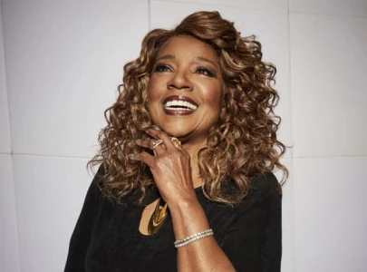 gloria gaynor sues ex producer joel diamond for 2m over i will survive copyright claims