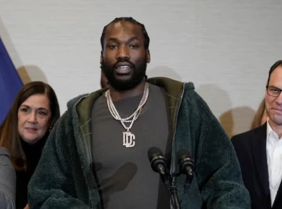 meek mill criticized for joking about d4vd investigation linked to teenager s death
