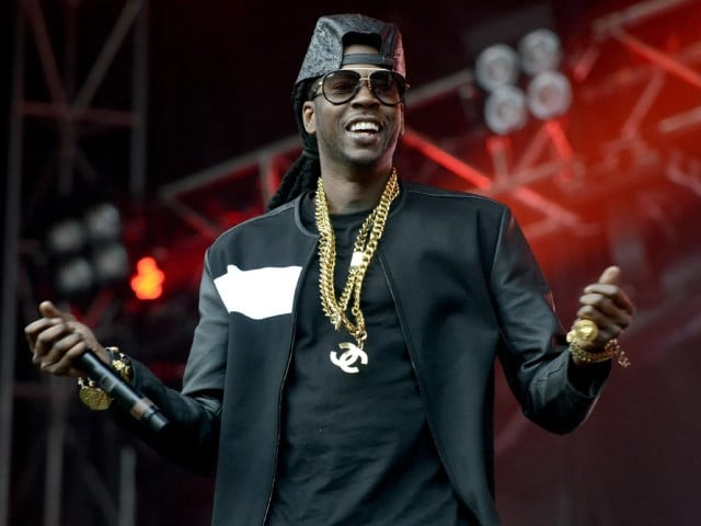 2 chainz blasts friends for skipping his holiday turkey drive questions their commitment