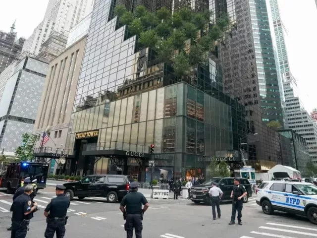 man injured after jumping from second floor lobby at trump tower in midtown manhattan