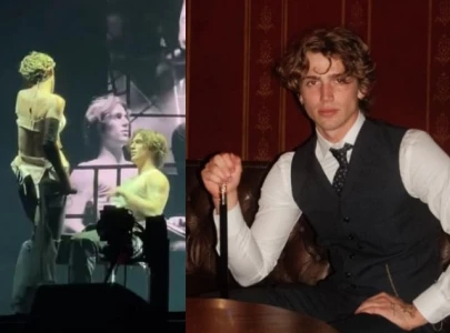 vinnie hacker surprises fans during troye sivan s one of your girls performance on the sweat tour