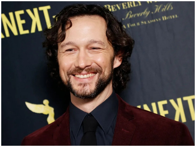 joseph gordon levitt creates custom playlists to prepare for every acting role