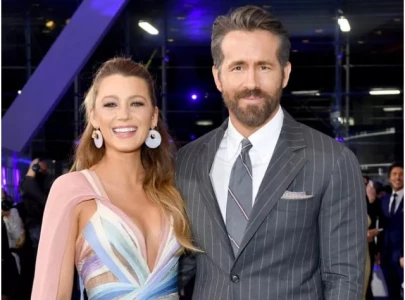 blake lively and ryan reynolds make box office history as power couple