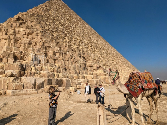 egypt s tourism revenue reaches 6 6 billion in h1 egypt s tourism revenue reaches 6 6 billion in h1