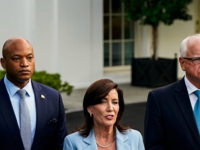 new york governor kathy hochul speaks to the press with maryland governor wes moore and minnesota governor tim walz after attending a meeting with us president joe biden and other democratic governors at the white house in washington us july 3 2024 photo reuters