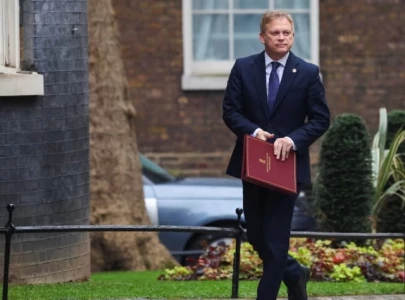 uk defence minister shapps ousted from parliament