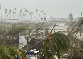 hurricane beryl strengthens to category 3 targets mexico s coast