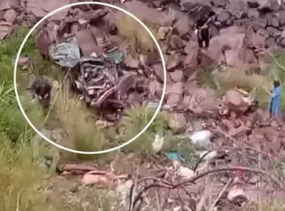 13 dead as jeep plunges into neelum river in ajk 13 dead as jeep plunges into neelum river in ajk