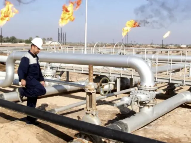 a worker walks at nahr bin umar oil field north of basra iraq photo cnbc a worker walks at nahr bin umar oil field north of basra iraq photo cnbc