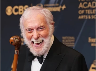 dick van dyke wins daytime emmy at 98 becomes oldest recipient in history