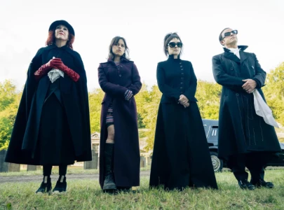 michael keaton jenna ortega and tim burton attend beetlejuice 2 photocalls