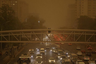 beijing skies turn yellow as sand dust engulf chinese capital