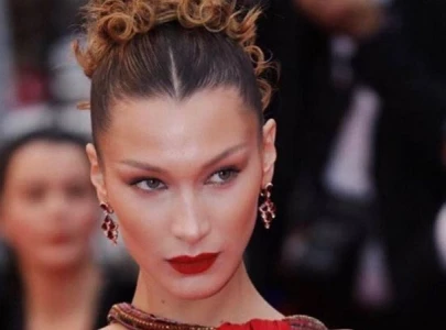 fact check has dior severed ties with bella hadid over pro palestine stance