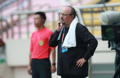 relegation alert benitez s winless team struggling in china