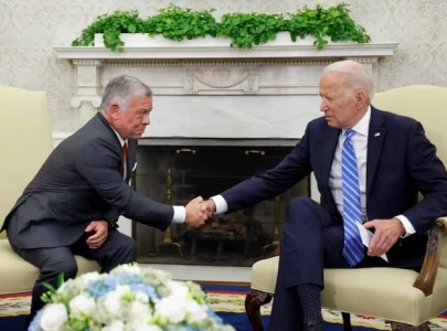 biden and jordan s king discuss urgent ceasefire and aid surge for gaza
