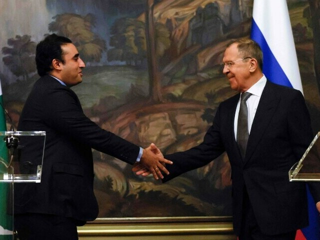 russian foreign minister sergei lavrov and foreign minister bilawal bhutto zardari shake hands as they hold a joint press conference following their talks in moscow on january 30 2023 photo afp