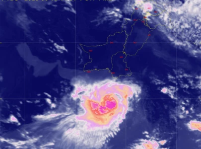 cyclone biparjoy now 600km away from karachi cyclone biparjoy now 600km away from karachi
