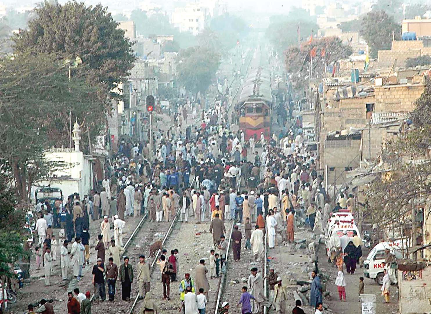 10 low intensity explosions at railway tracks across sindh