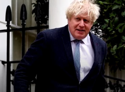 decrying witch hunt boris johnson resigns from uk parliament