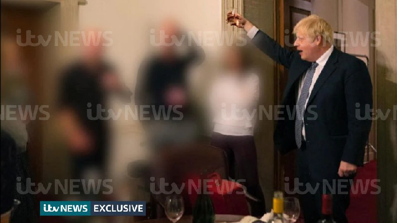 Photo of Fresh photos of UK PM drinking reignite 'Partygate' row