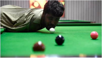 born without arms pakistani snooker player masters the game born without arms pakistani snooker player masters the game