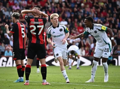 gordon s equaliser secures 1 1 draw for newcastle against bournemouth