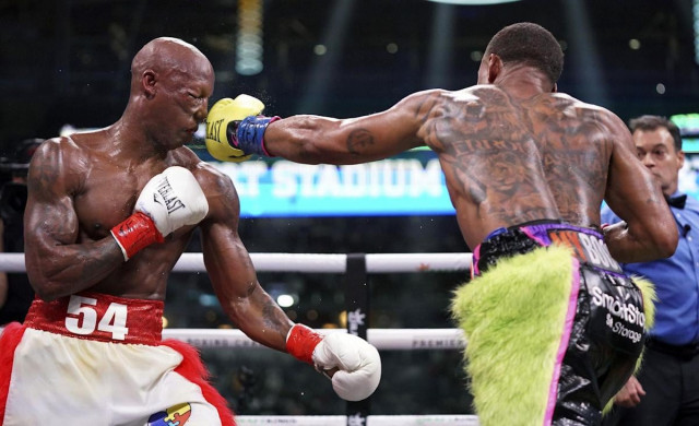 spence stops ugas to seize welterweight title spence stops ugas to seize welterweight title