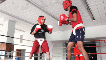 delayed boxing camp starts sans head coach