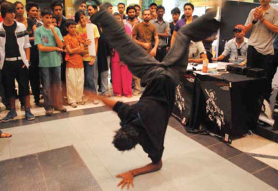 dance for peace with every move a group of dancing enthusiasts try to stomp out the violent image of pakistan dance for peace with every move a group of dancing enthusiasts try to stomp out the violent image of pakistan