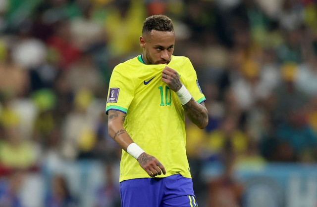 brazil political divide spills over to world cup brazil political divide spills over to world cup