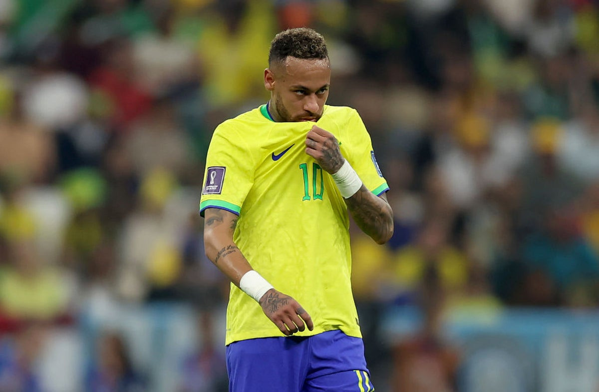 Neymar Jr.: Brazilian soccer star faces criticism for Bolsonaro